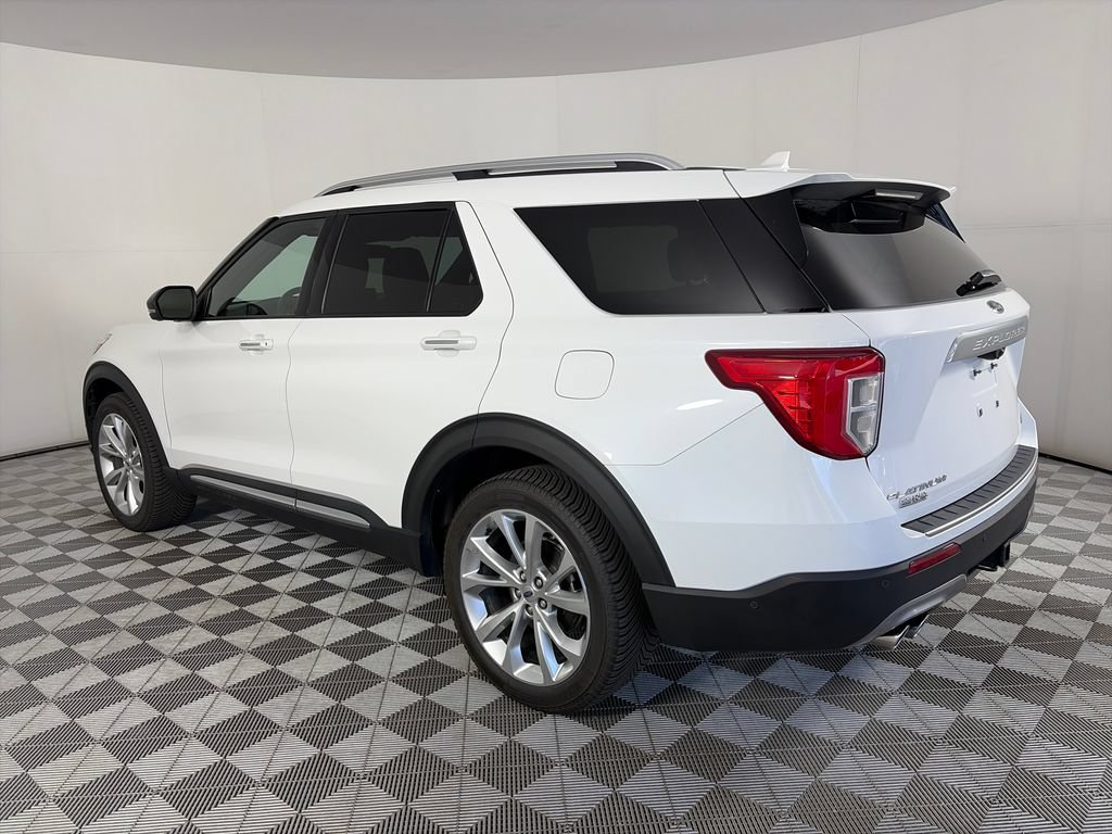 Certified 2022 Ford Explorer Platinum w/ Equipment Group 601A AWD/4WD image 5