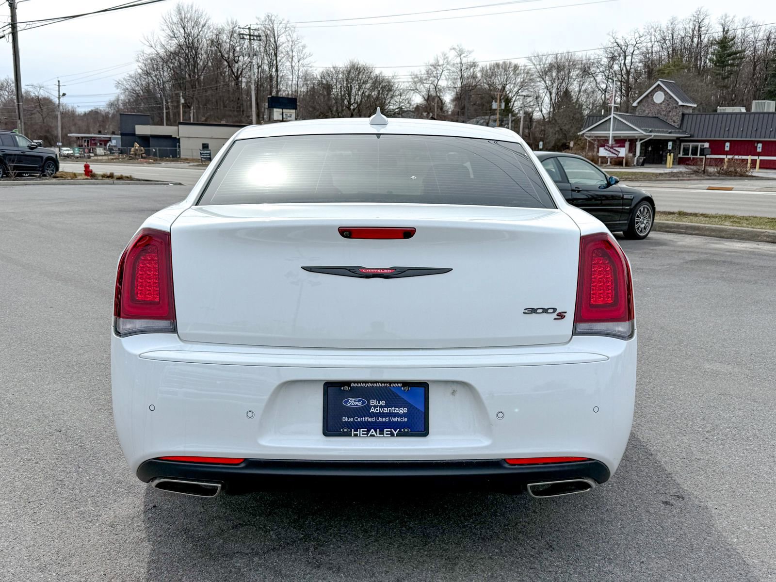Used 2022 Chrysler 300 S image 3