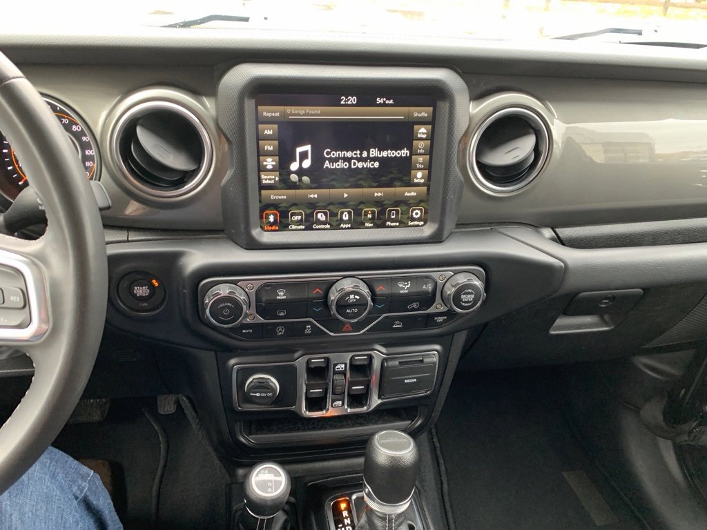Used 2023 Jeep Gladiator Overland image 8