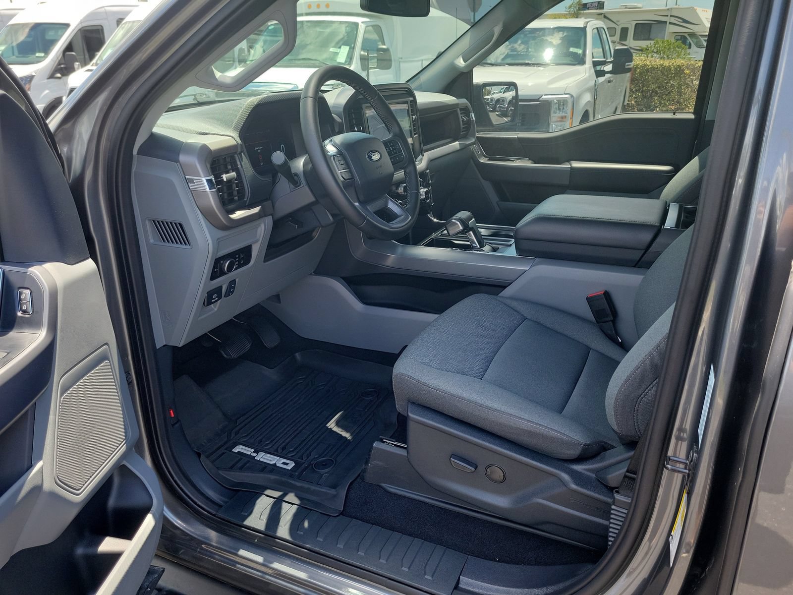 Certified 2025 Ford F150 Lightning XLT AWD/4WD image 16