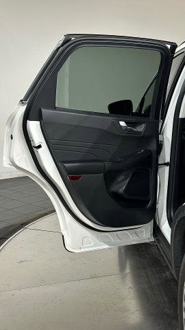 Certified 2022 Ford Escape SEL AWD/4WD image 39