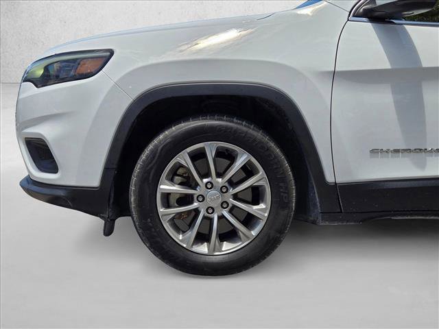 Used 2021 Jeep Cherokee Latitude Lux FWD image 19