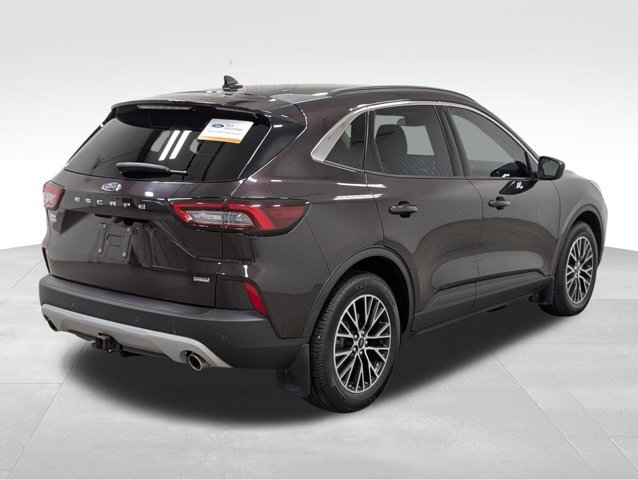 Certified 2023 Ford Escape SE w/ Class II Trailer Tow Package FWD image 18