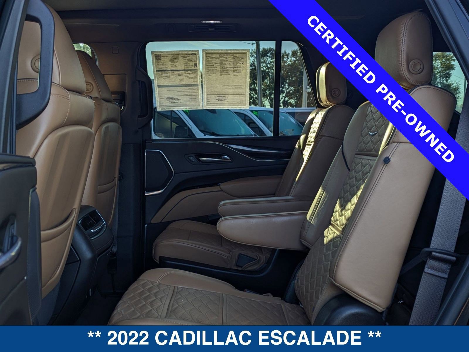 Used 2022 Cadillac Escalade Premium Luxury image 15