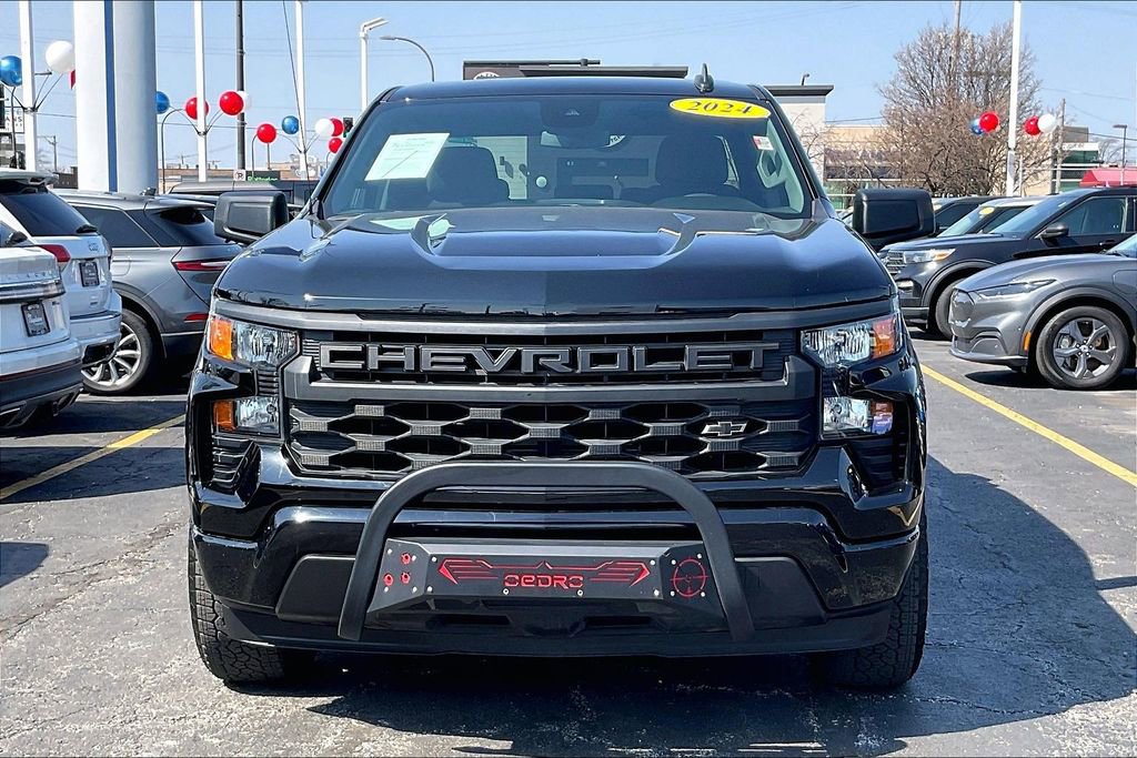 Used 2024 Chevrolet Silverado 1500 Custom w/ Turbomax Blackout Package AWD/4WD image 2