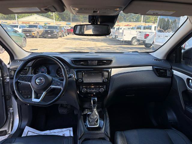 Used 2020 Nissan Rogue Sport SL w/ Premium Package FWD image 12
