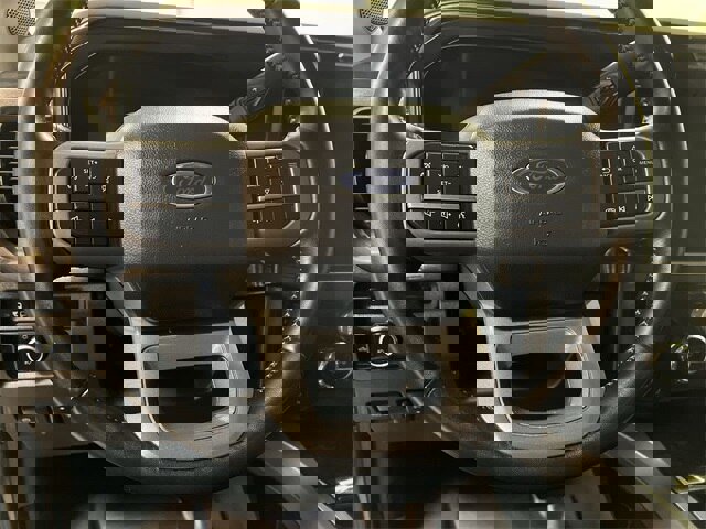 Certified 2024 Ford F250 Lariat w/ Black Appearance Package image 9