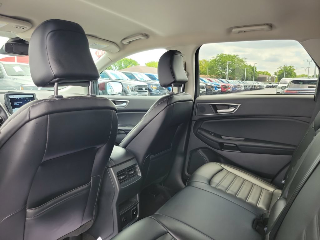 Certified 2023 Ford Edge SEL w/ Convenience Package AWD/4WD image 16