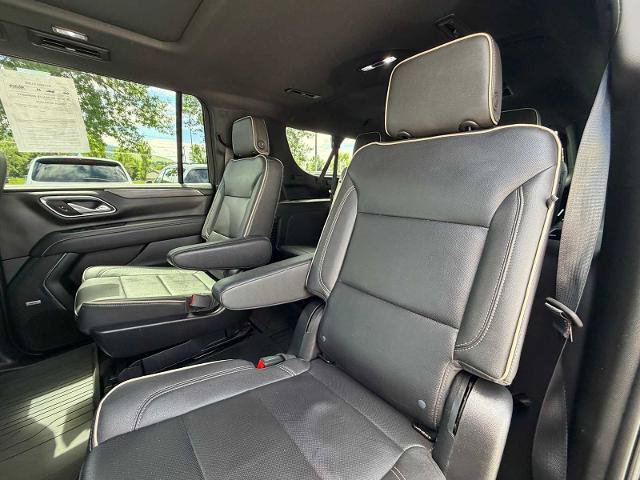 Used 2023 GMC Yukon XL SLT AWD/4WD image 24