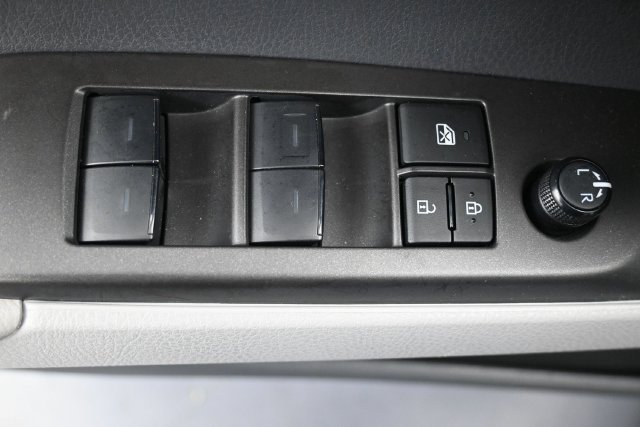 Used 2024 Toyota Camry LE FWD image 14