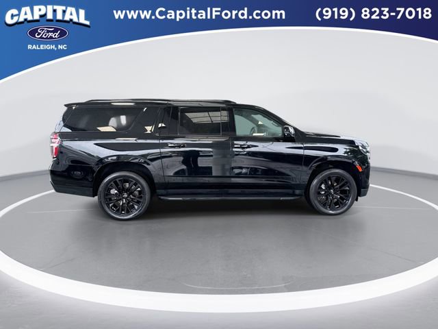 Used 2024 Chevrolet Suburban RST w/ Luxury Package AWD/4WD image 9