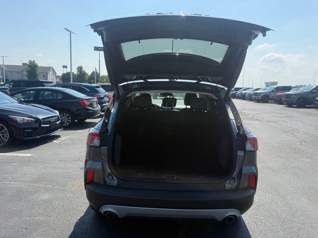 Certified 2022 Ford Escape SEL w/ Technology Package FWD image 42