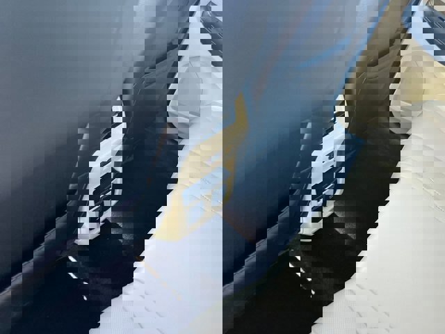 Certified 2017 Ford Edge Titanium w/ Equipment Group 301A image 28