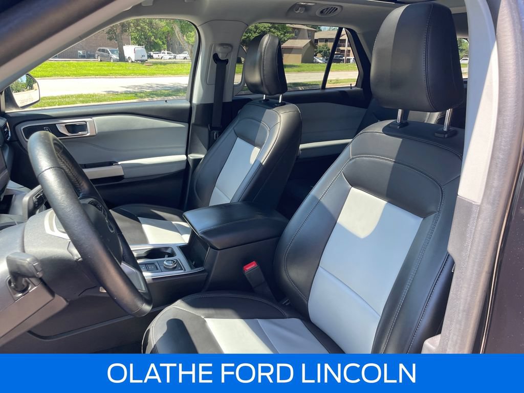 Certified 2023 Ford Explorer XLT w/ Equipment Group 202A AWD/4WD image 21