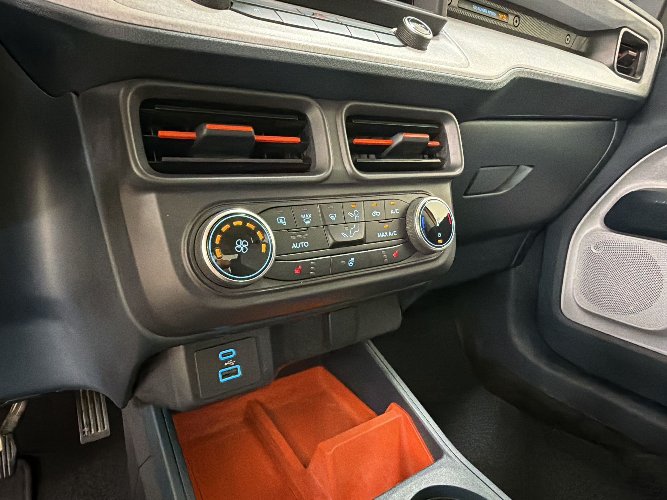 Certified 2023 Ford Maverick XLT w/ XLT Luxury Package FWD image 19