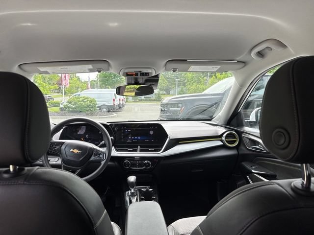 Used 2024 Chevrolet Trax LT FWD image 23