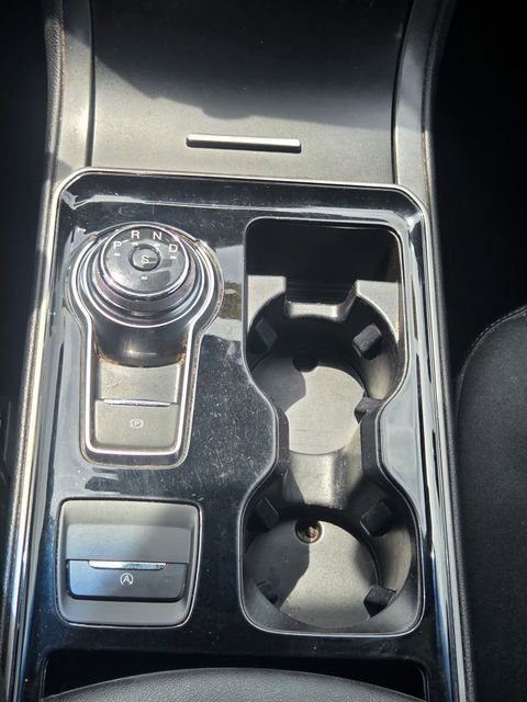 Certified 2019 Ford Edge SE FWD image 34
