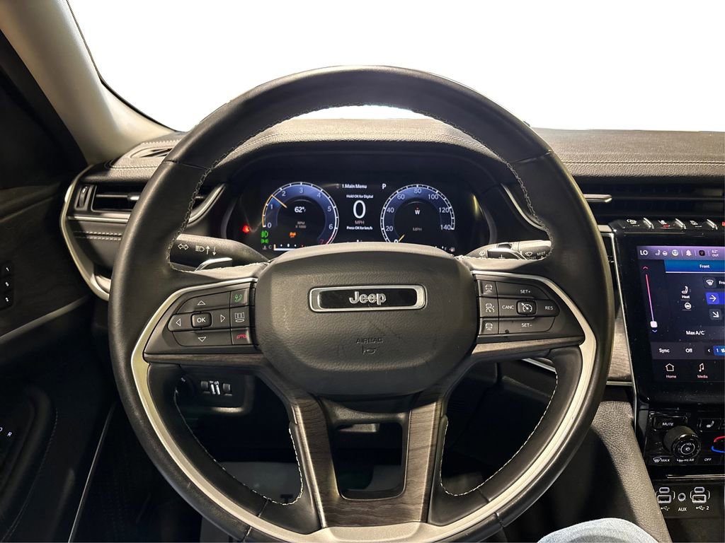 Used 2021 Jeep Grand Cherokee L Limited AWD/4WD image 28