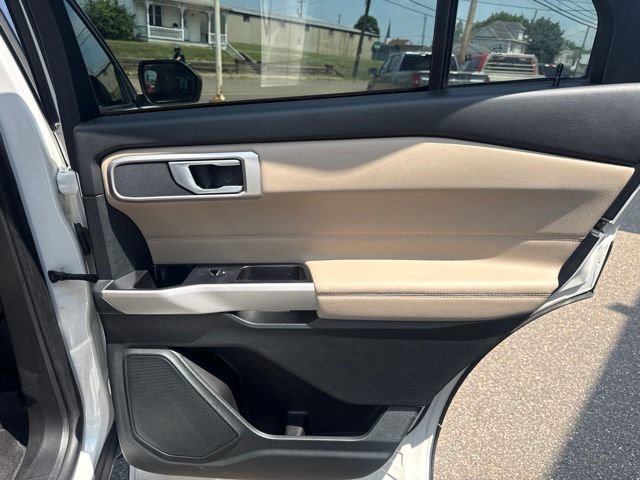 Certified 2023 Ford Explorer XLT w/ Equipment Group 202A AWD/4WD image 34