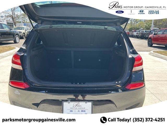 Used 2018 Hyundai Elantra GT Sport w/ Sport Tech Package 04 FWD image 13