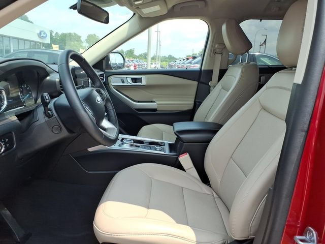 Certified 2023 Ford Explorer Limited w/ Equipment Group 301A AWD/4WD image 14