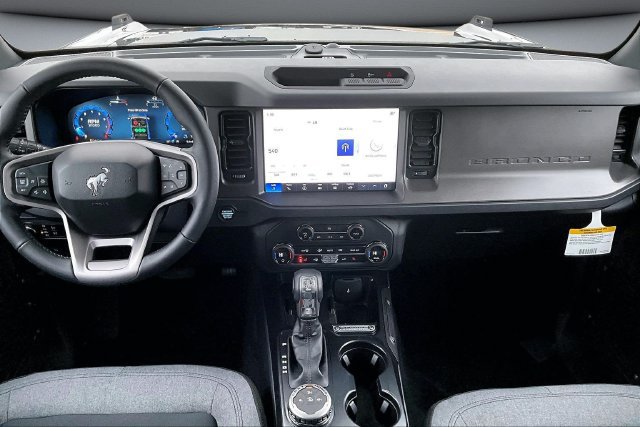 Certified 2025 Ford Bronco Big Bend AWD/4WD image 5