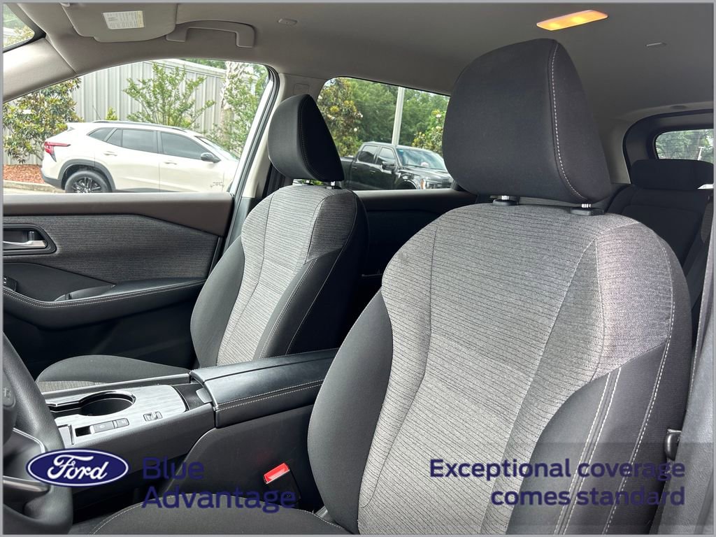 Used 2023 Nissan Rogue SV FWD image 11