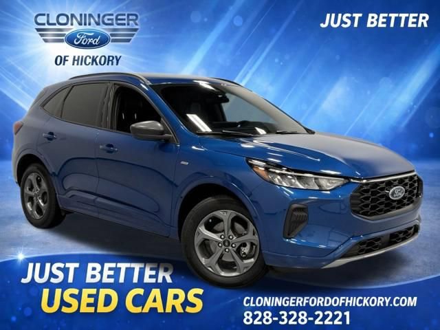 Certified 2023 Ford Escape ST-Line w/ Tech Pack #1 AWD/4WD image 1