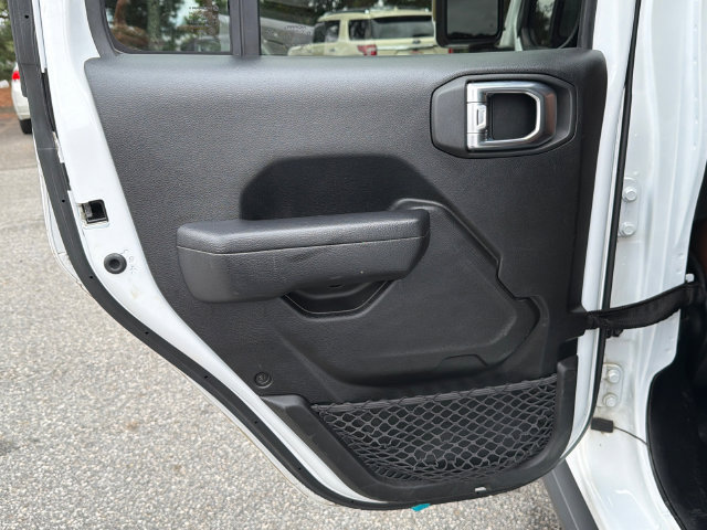 Used 2022 Jeep Gladiator Sport AWD/4WD image 23