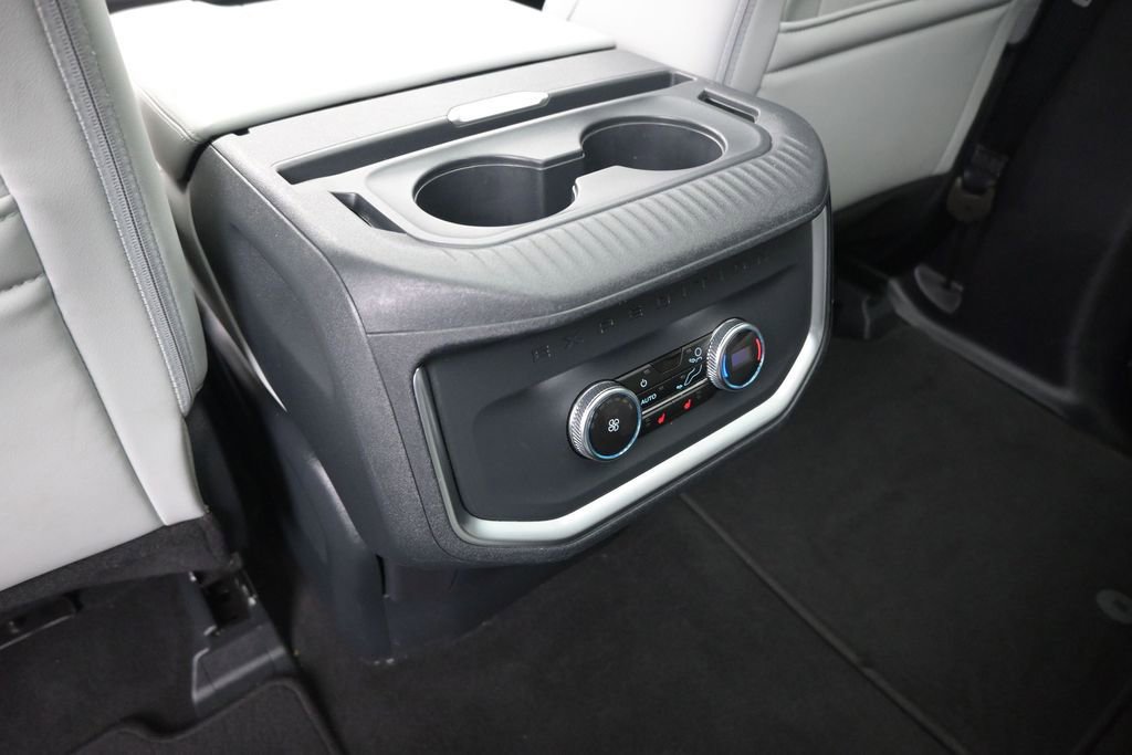 Certified 2025 Ford Expedition Platinum w/ Driver's Package AWD/4WD image 25