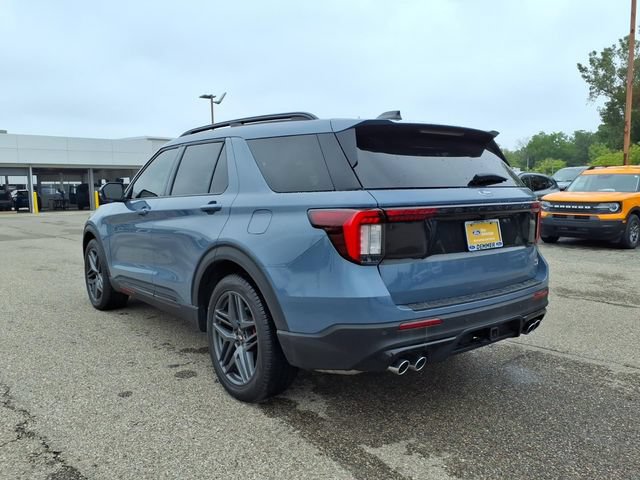 Certified 2025 Ford Explorer ST AWD/4WD image 5