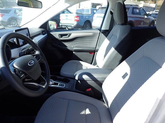 Certified 2022 Ford Escape SE w/ SE Sport Appearance Package image 15