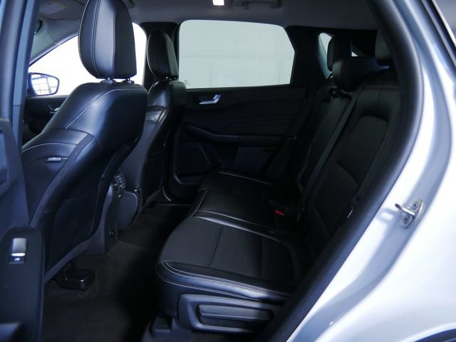 Certified 2025 Ford Escape Platinum AWD/4WD image 15