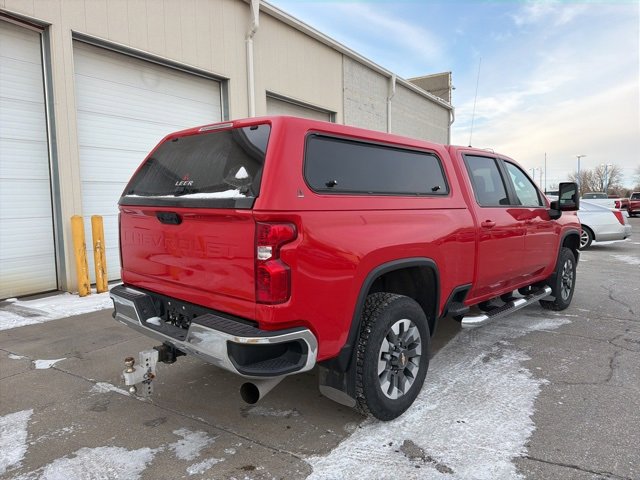 Used 2022 Chevrolet Silverado 2500 LT w/ Convenience Package image 3