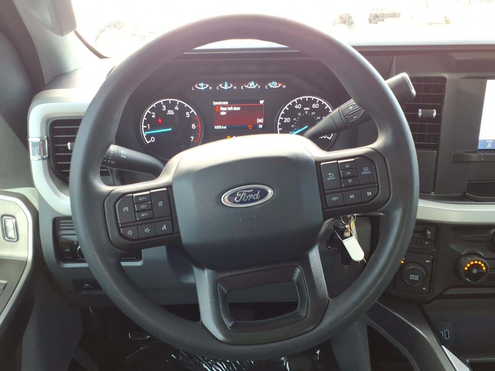 Certified 2025 Ford F350 XLT w/ 360-Degree Camera Package AWD/4WD image 20