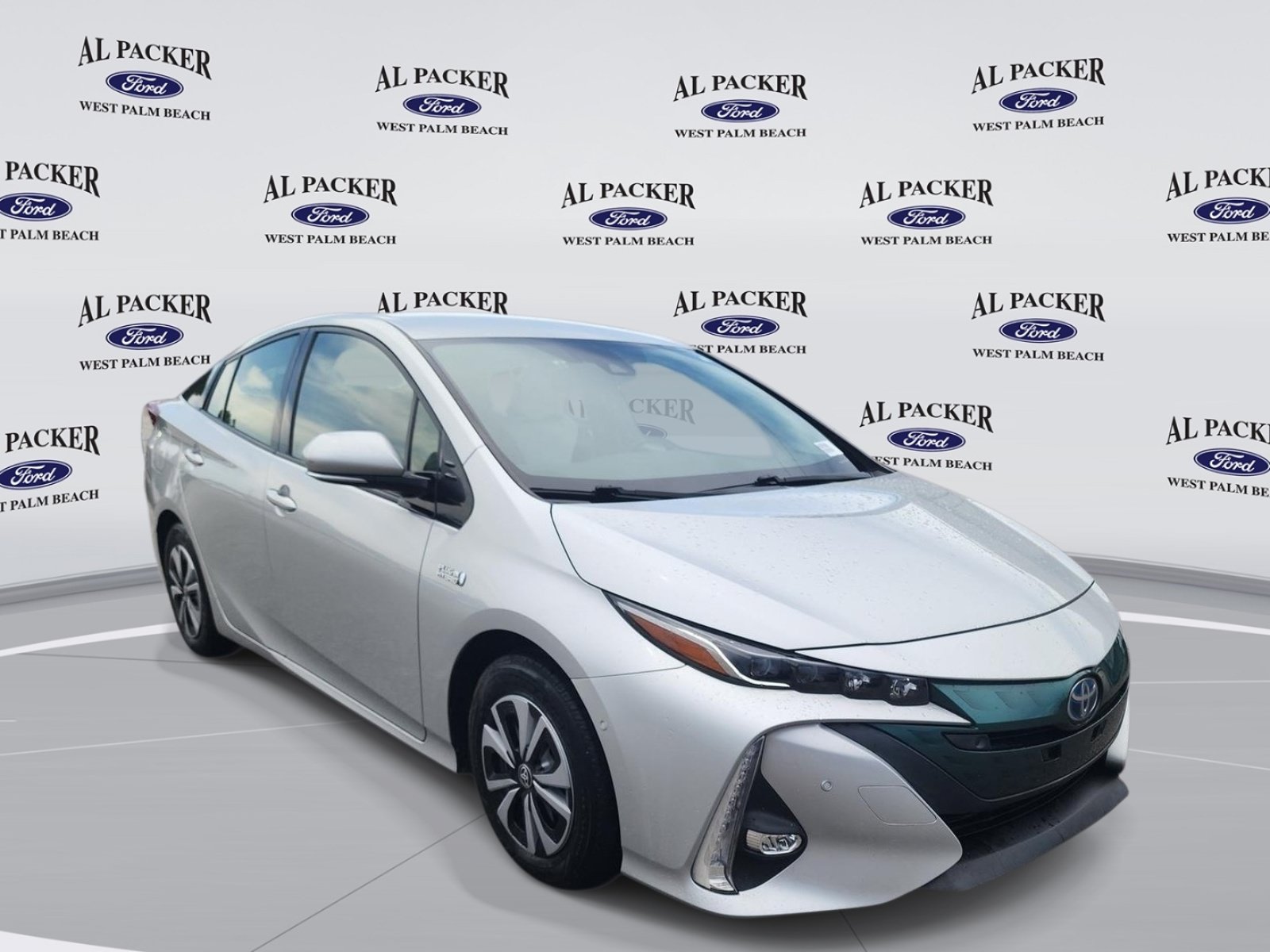 Used 2017 Toyota Prius Prime Advanced FWD image 7