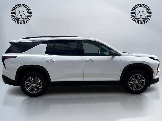 Used 2025 Chevrolet Traverse LT image 6