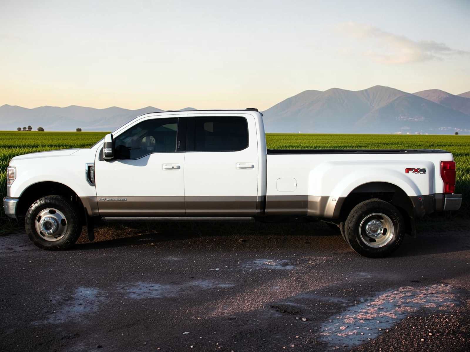 Certified 2022 Ford F350 King Ranch w/ King Ranch Ultimate Package AWD/4WD image 3