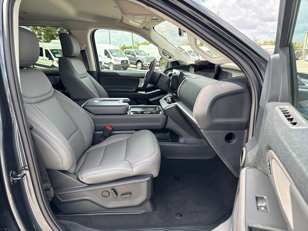 Certified 2025 Ford Expedition Max Active image 27