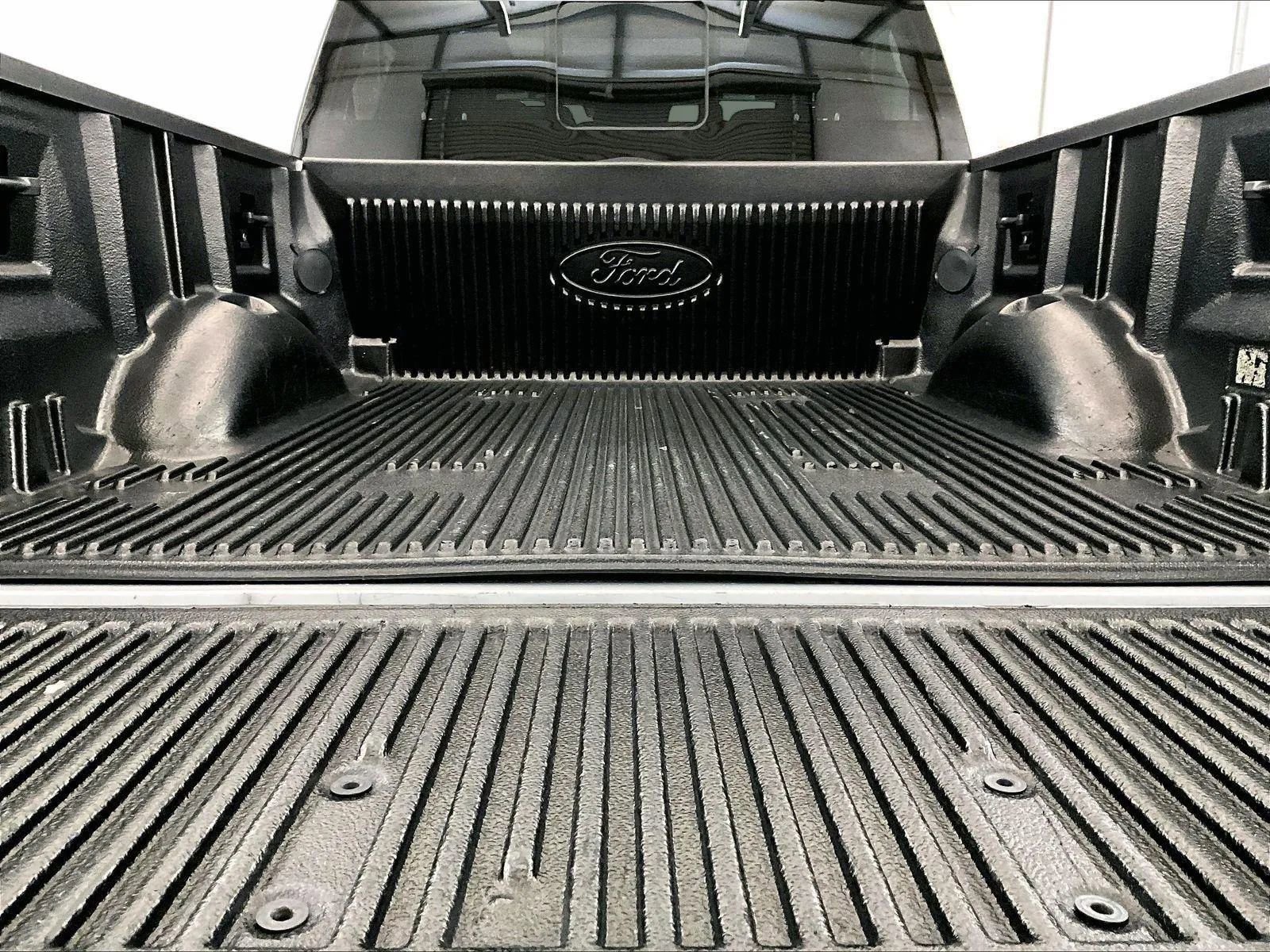 Certified 2018 Ford F150 Lariat image 32