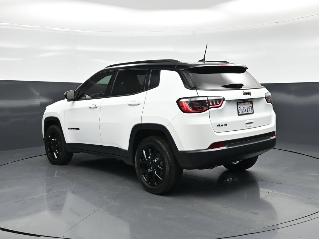 Used 2023 Jeep Compass Latitude AWD/4WD image 6