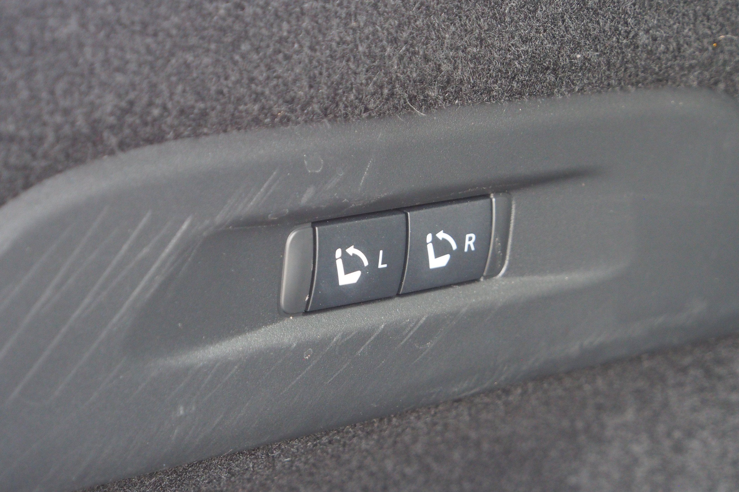Used 2023 INFINITI QX60 Sensory w/ Cargo Package AWD/4WD image 21