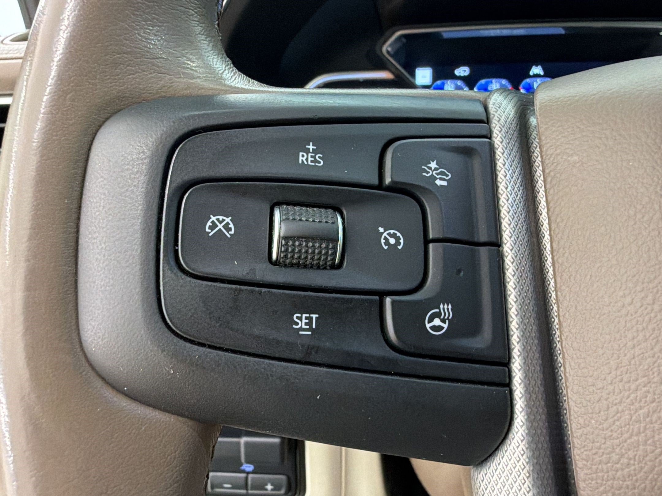 Used 2021 GMC Yukon Denali w/ Denali Ultimate Package RWD image 18