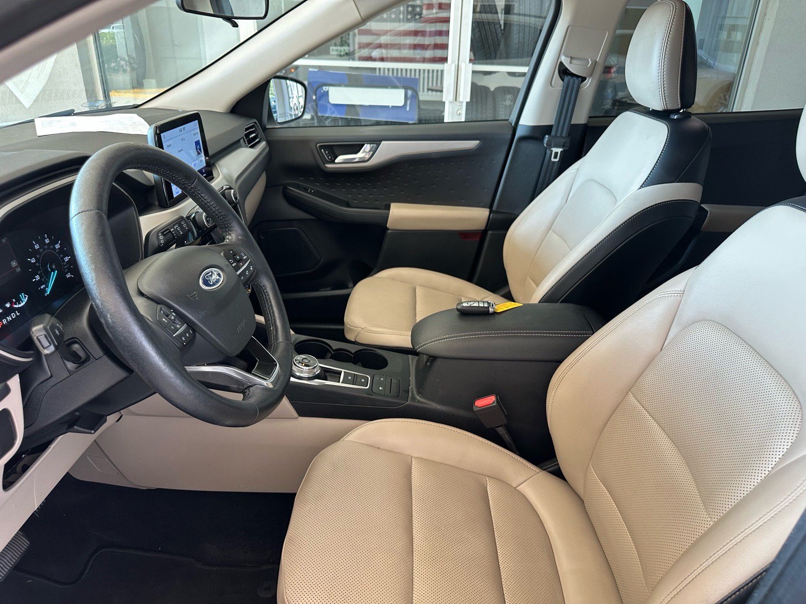 Certified 2020 Ford Escape SEL FWD image 17