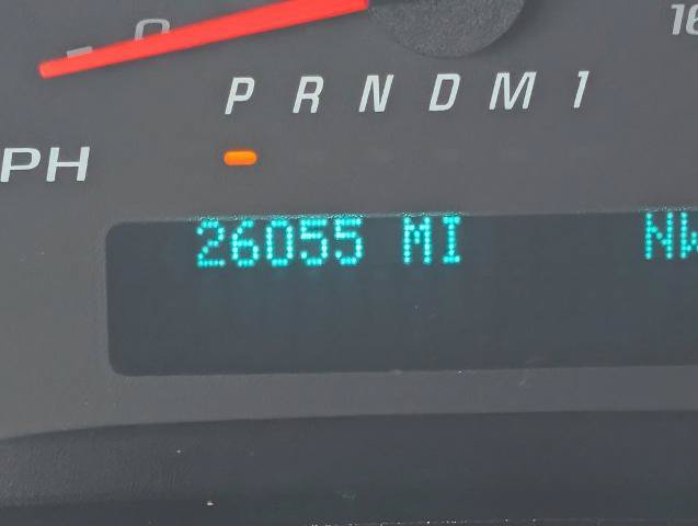 Used 2025 Chevrolet Express 3500 LT w/ LT Preferred Equipment Group RWD image 18