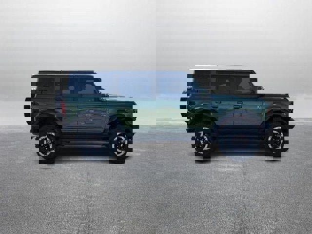 Certified 2023 Ford Bronco Outer Banks w/ Sasquatch Package image 2