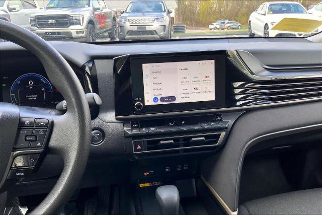 Used 2025 Toyota Camry LE FWD image 7