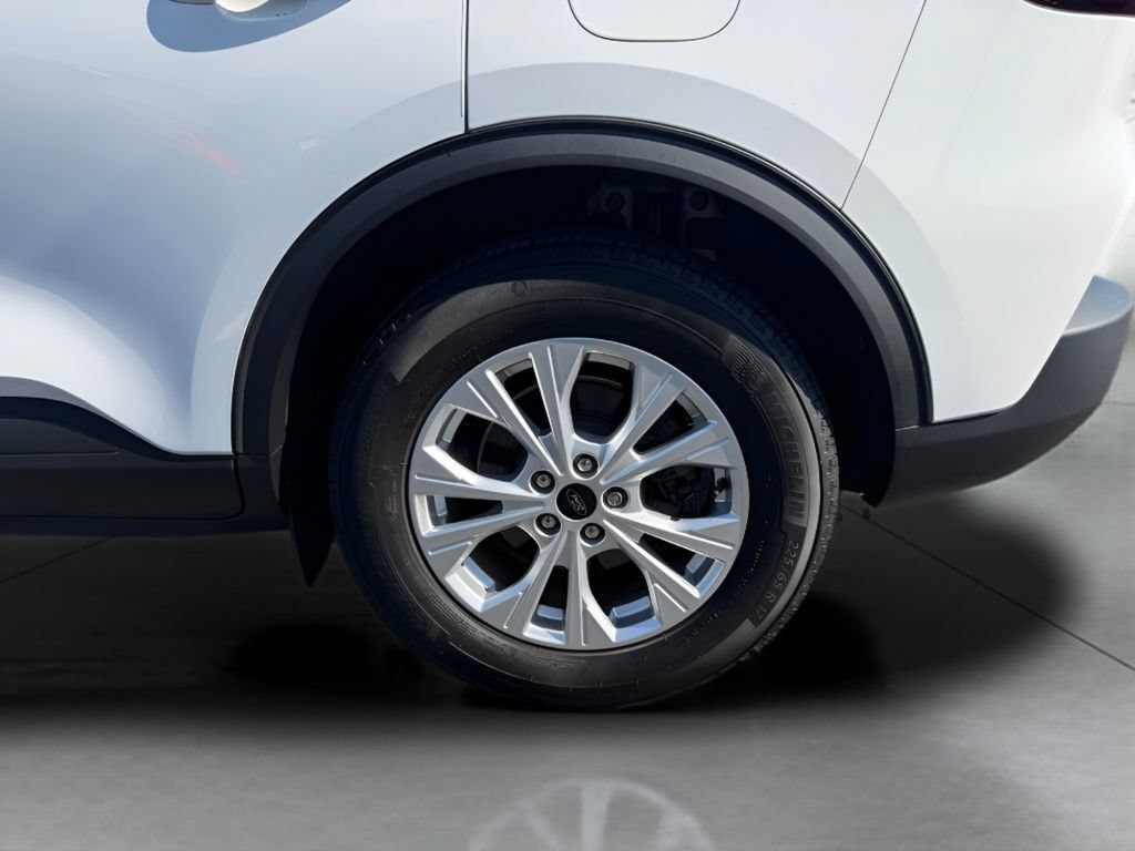 Certified 2024 Ford Escape Active w/ Cold Weather Package FWD image 13