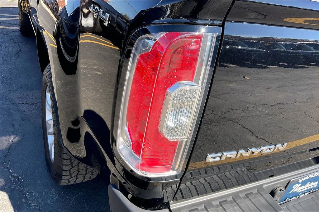 Used 2017 GMC Canyon SLE w/ SLE Convenience Package image 28