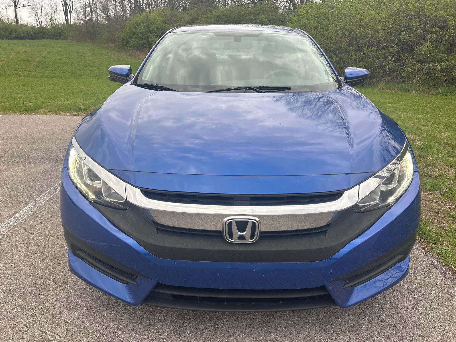 Used 2018 Honda Civic EX image 4